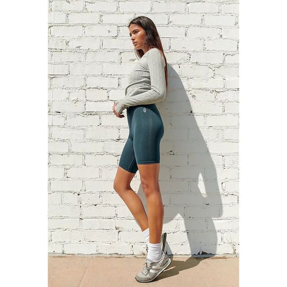 Free People Movement Good Karma Bike Shorts Size M/L - Picture 3 of 8